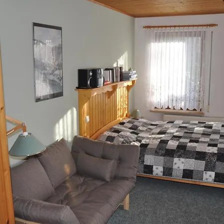 Ferienhaus Familie Kahl * Manebach